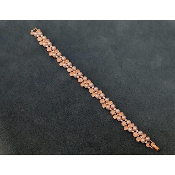 Vintage Trifari Pearl Rhinestone Textured Gold Bracelet - Picture 3 of 6